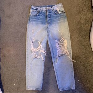 Distressed Carmar Boyfriend Jeans